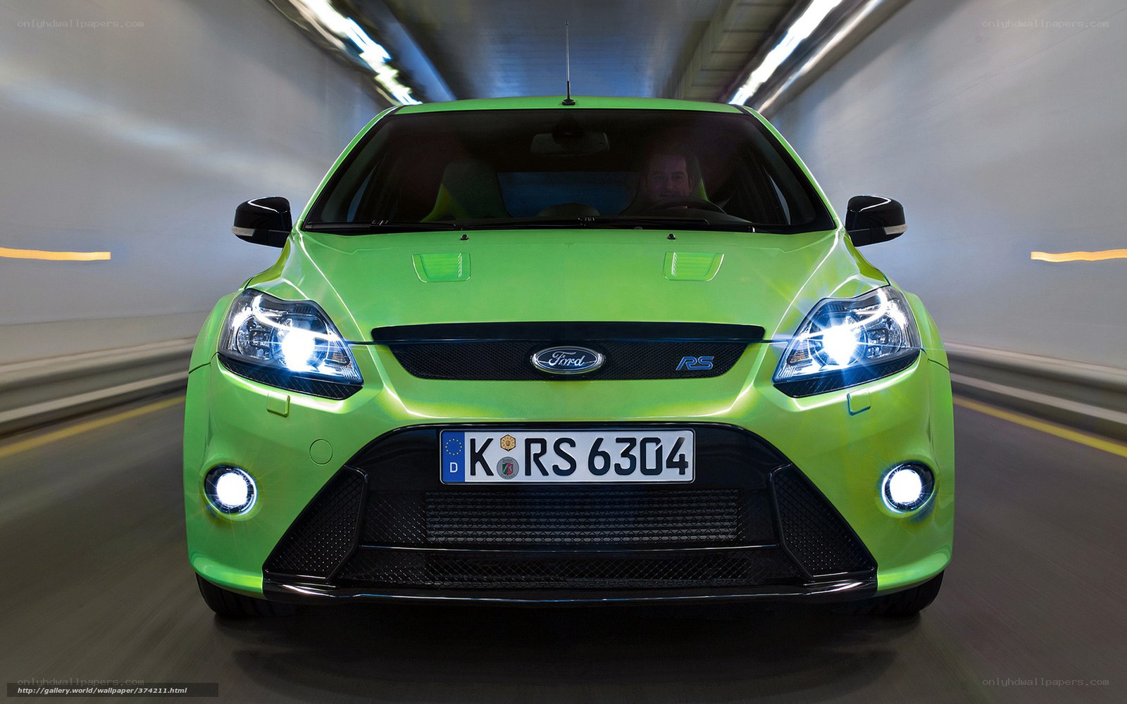 green ford rs in tunnel