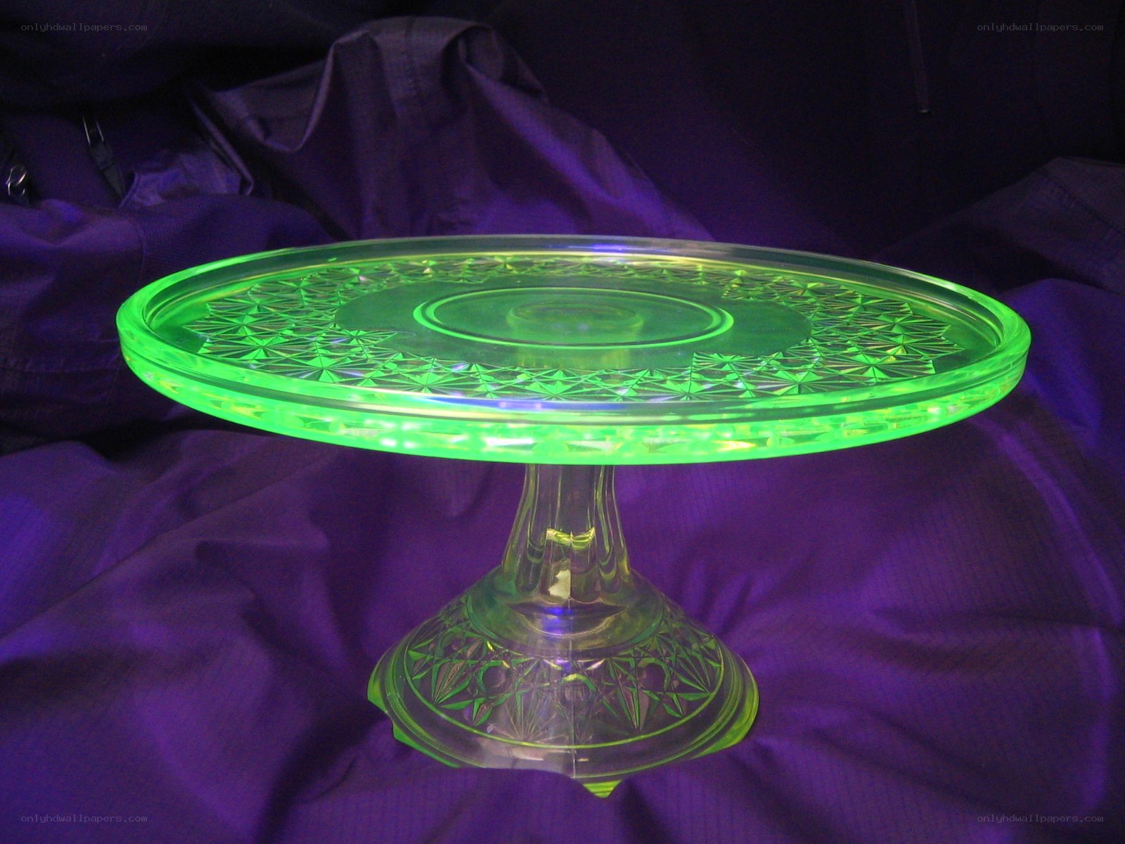 Green glass cake stand