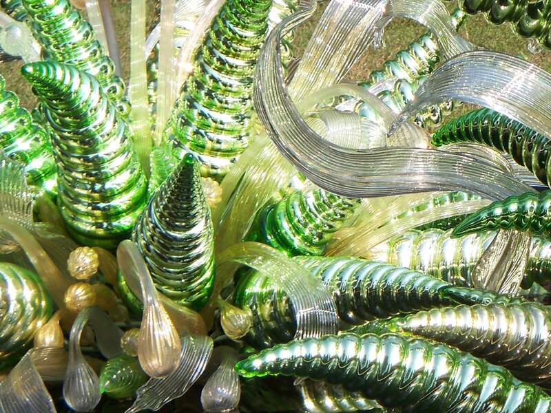 Green Glass Sculpture — Vibrant