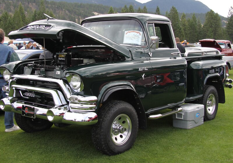 Green Gmc Pickup Truck — Outdoor