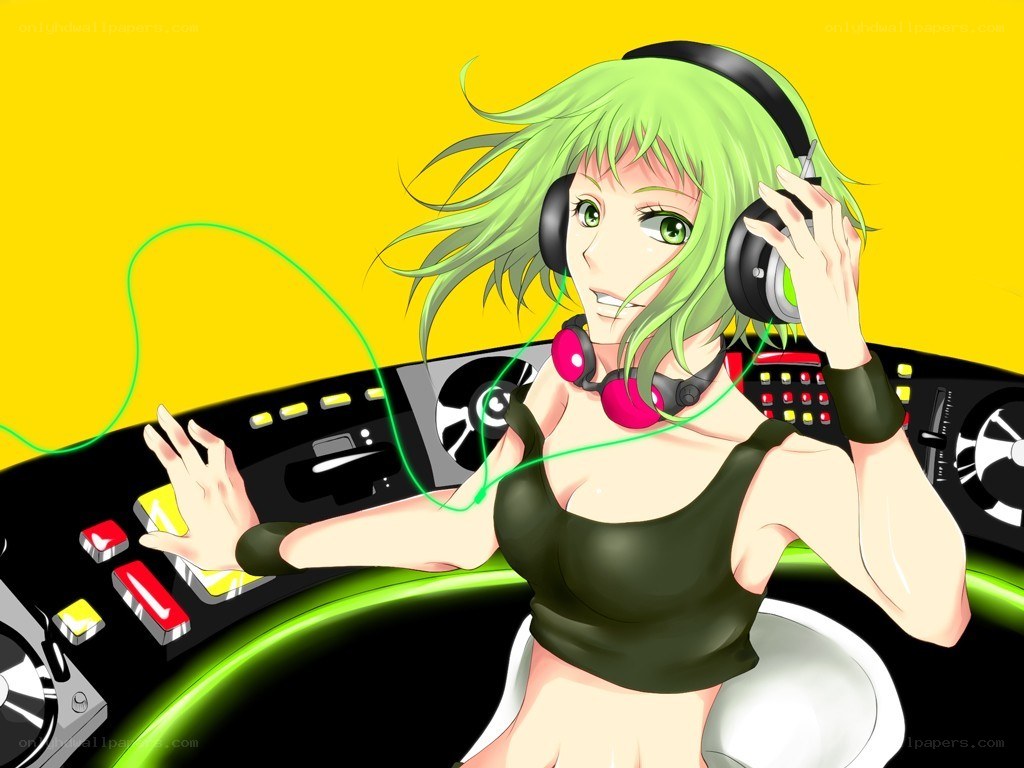 green-haired DJ at turntables