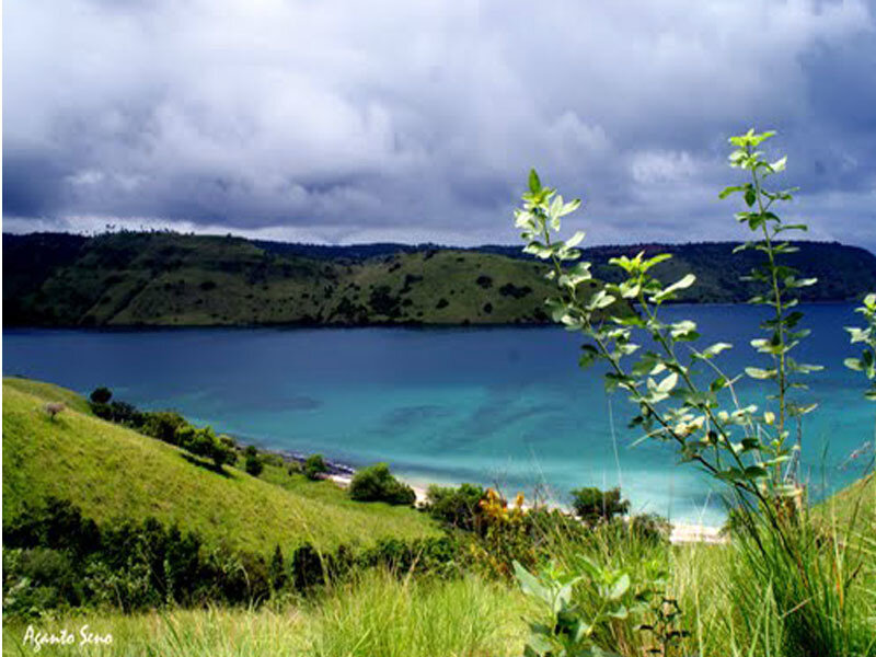 Green Hills and Blue Lake — Dramatic
