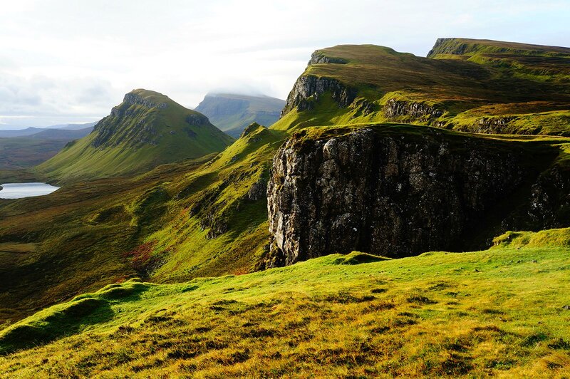 Green Hills and Cliffs — Serene