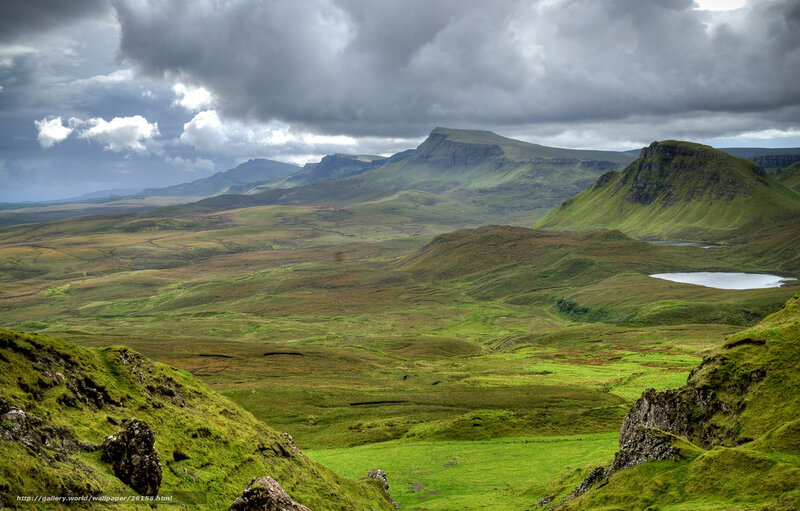 Green Hills and Mountains — Dramatic, Photograph