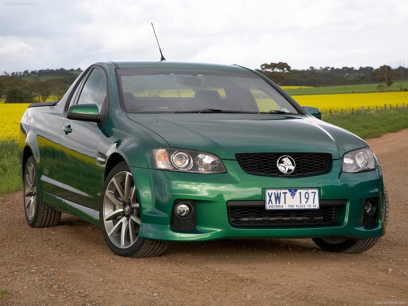 Green Holden Utility — Calm