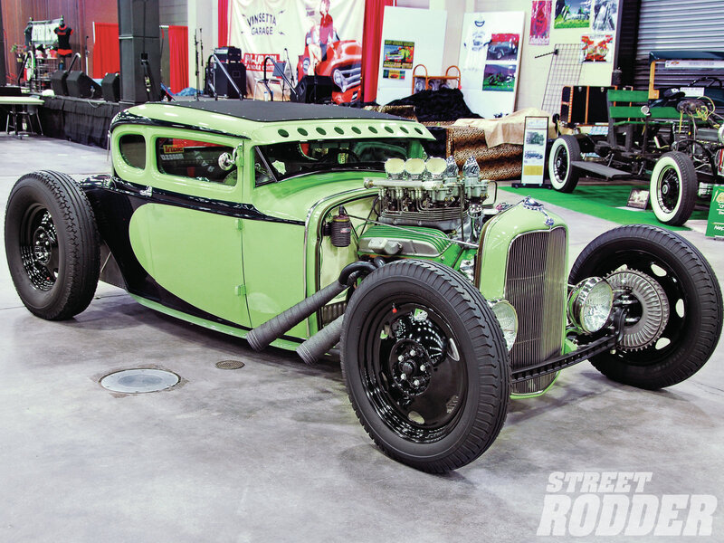 Green Hot Rod Car — Showcase, Photograph