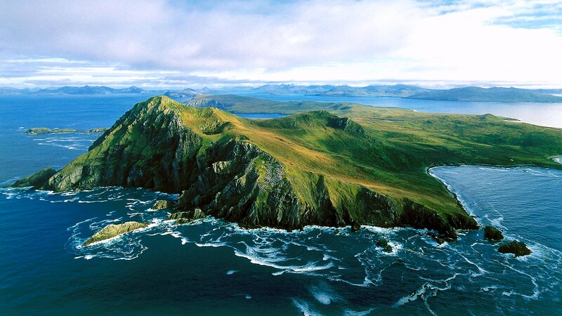 Green Island in Ocean — Blue