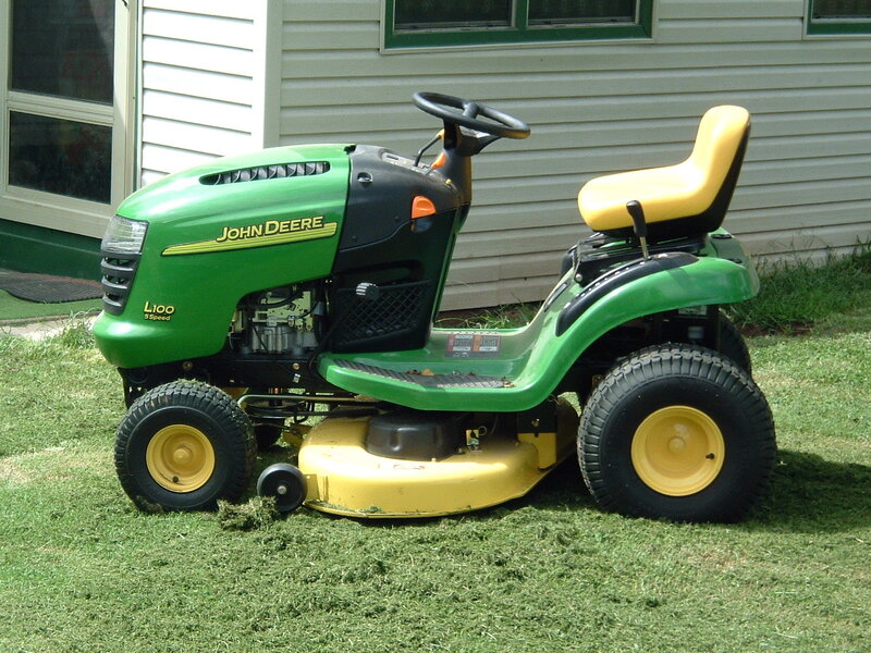 Green John Deere lawn tractor