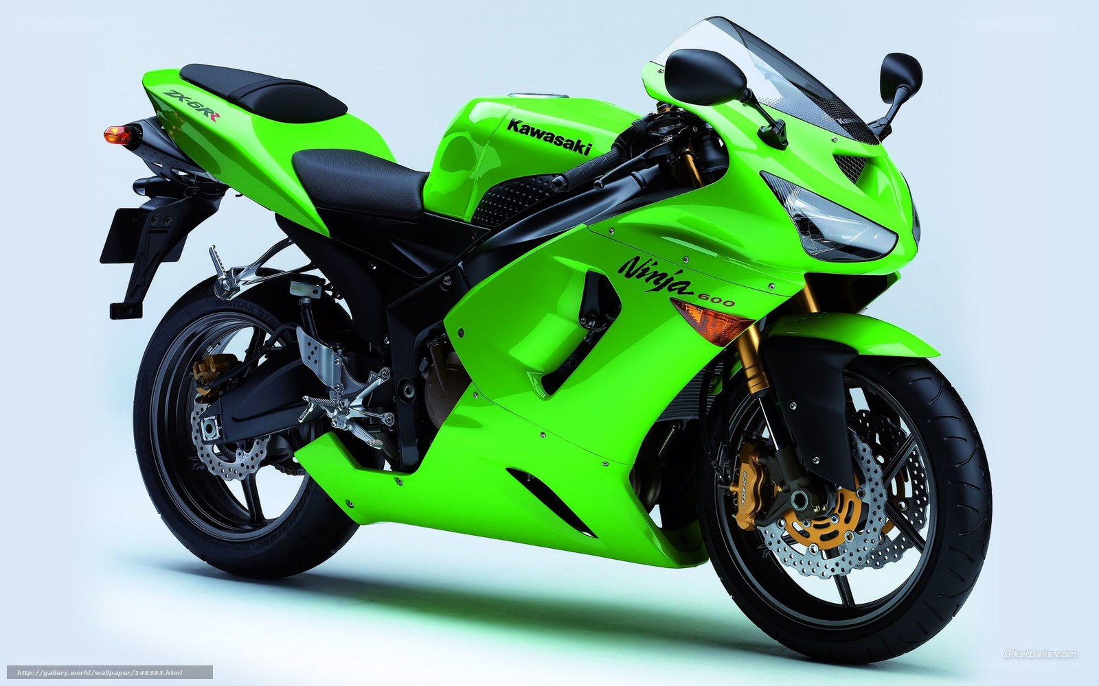Green Kawasaki Ninja 600 motorcycle