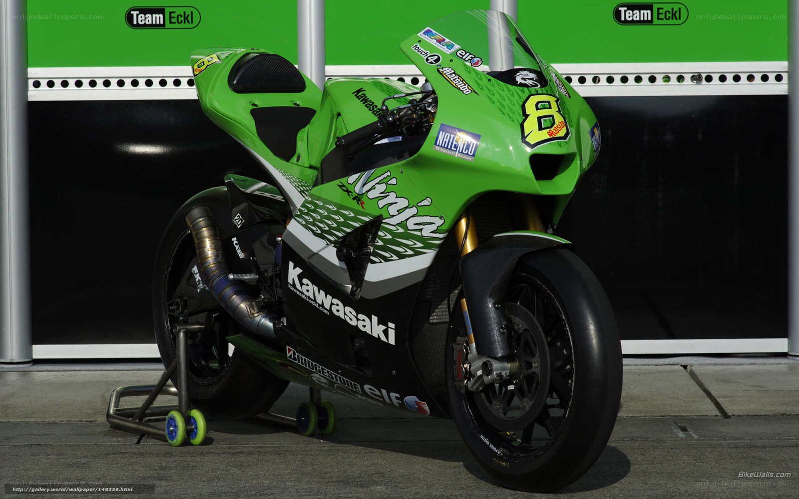 green kawasaki ninja motorcycle
