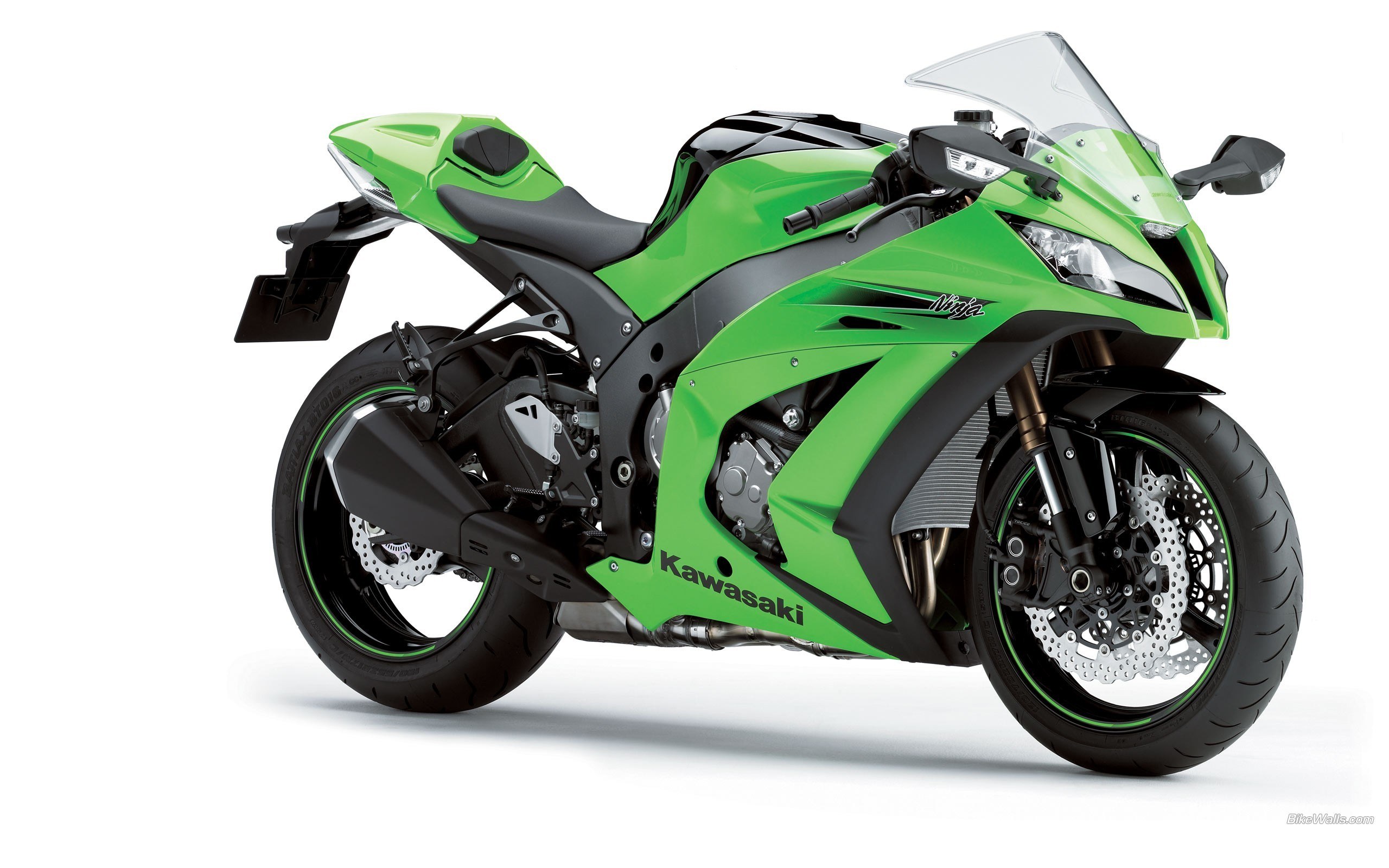 green kawasaki ninja motorcycle