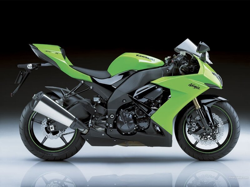 Green Kawasaki Ninja Motorcycle — Dramatic, Photograph