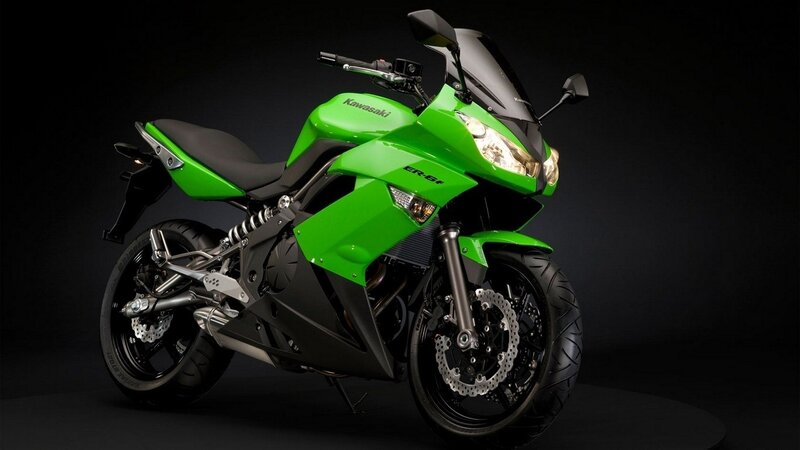 green kawasaki sport motorcycle