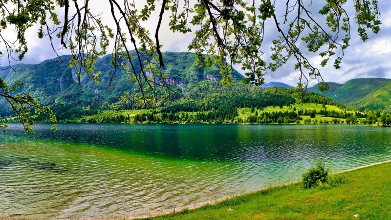 Green Lake and Mountains — Serene