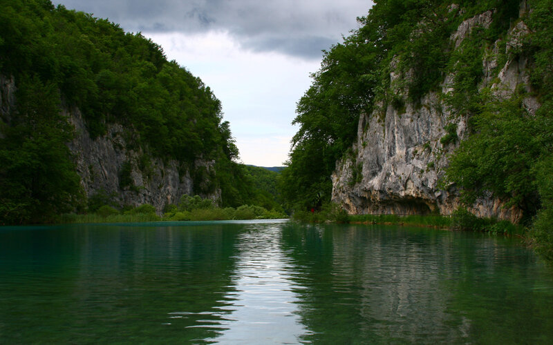 Green Lake in Canyon — Serene, Afternoon, Photograph