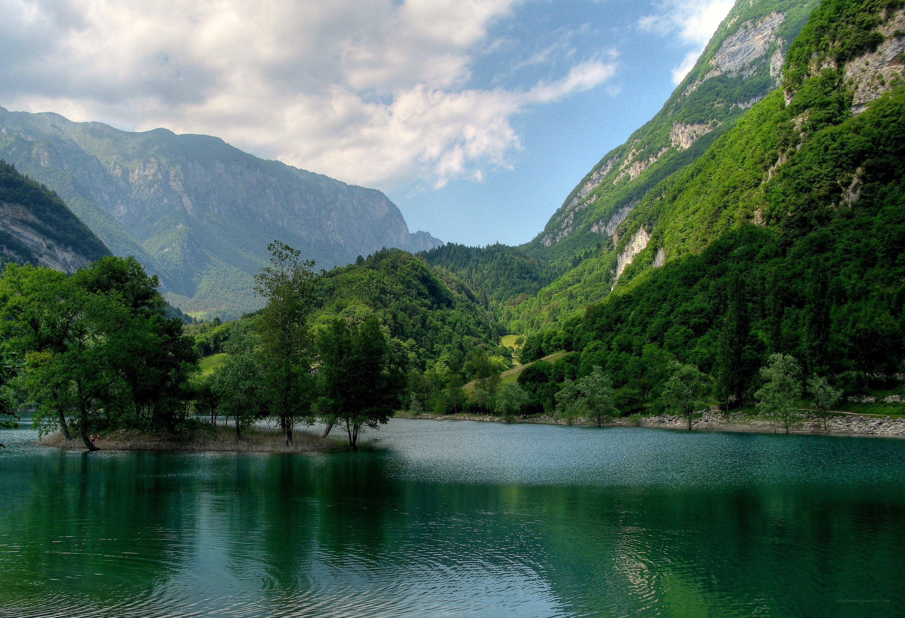 green lake in mountain valley