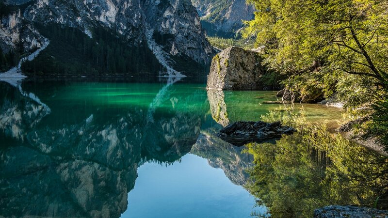 Green Lake in Mountains — Serene, Afternoon, Photograph, Trees, Rock
