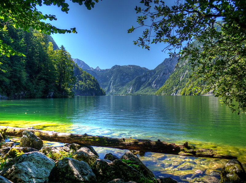 Green Lake in Mountains — Serene, Afternoon, Photograph, Trees, Rocks