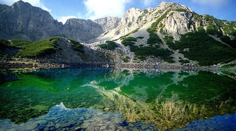 Green Lake in Mountains — Serene, Afternoon