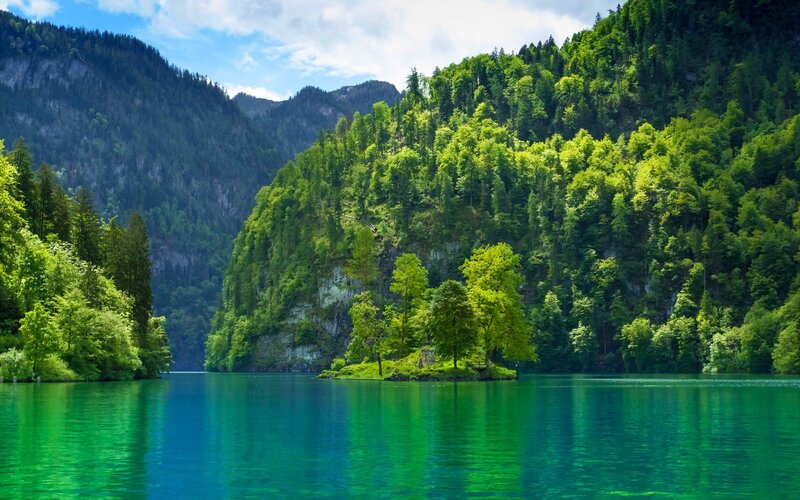Green Lake with Island