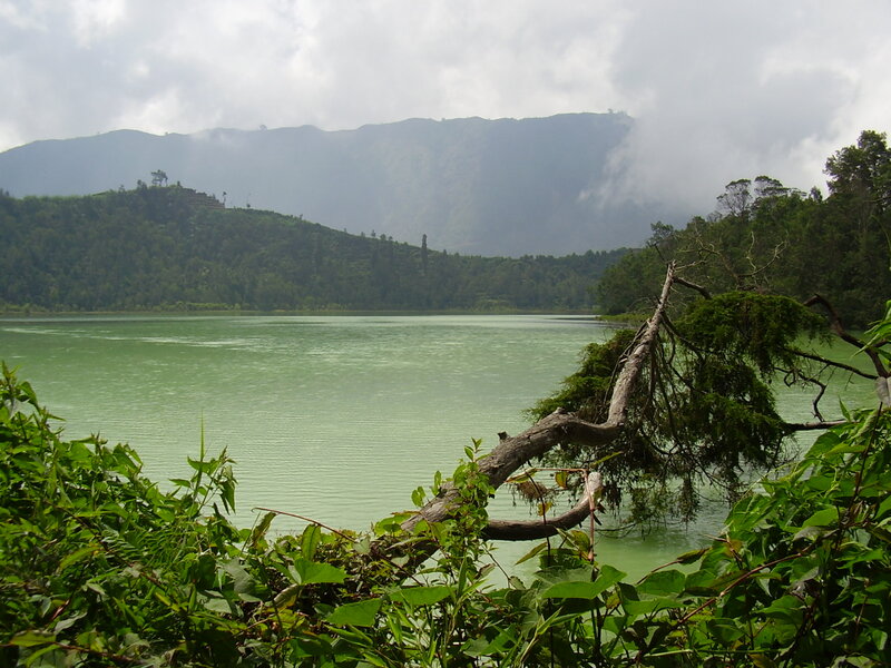 Green Lake with Mountains — Serene, Morning