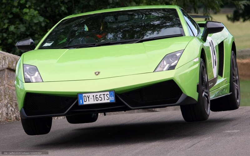 green lamborghini sports car