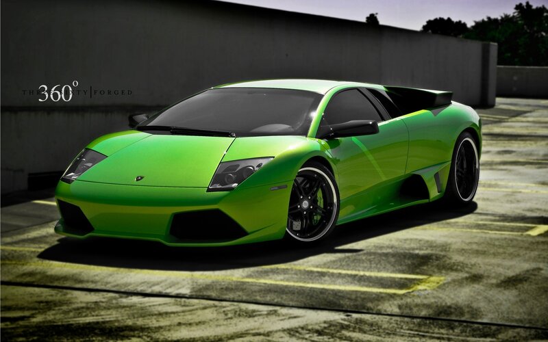 green lamborghini sports car