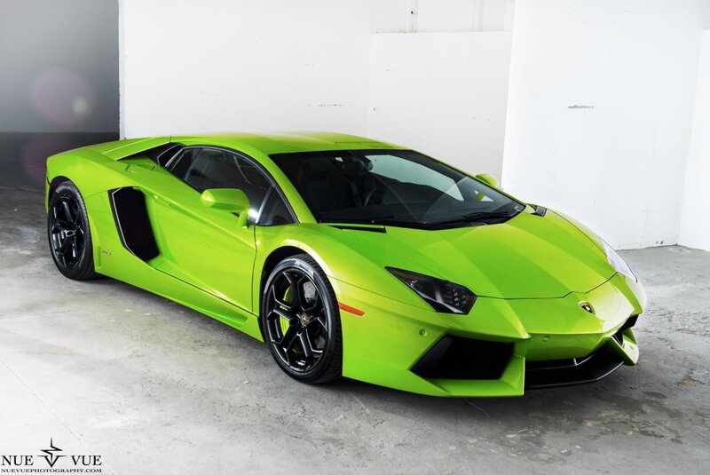 green lamborghini sports car
