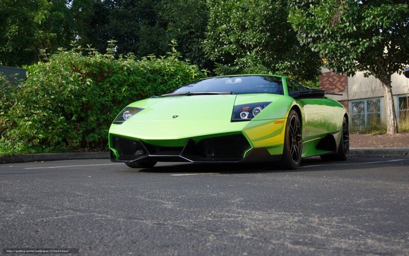 Green Lamborghini Sports Car — Calm