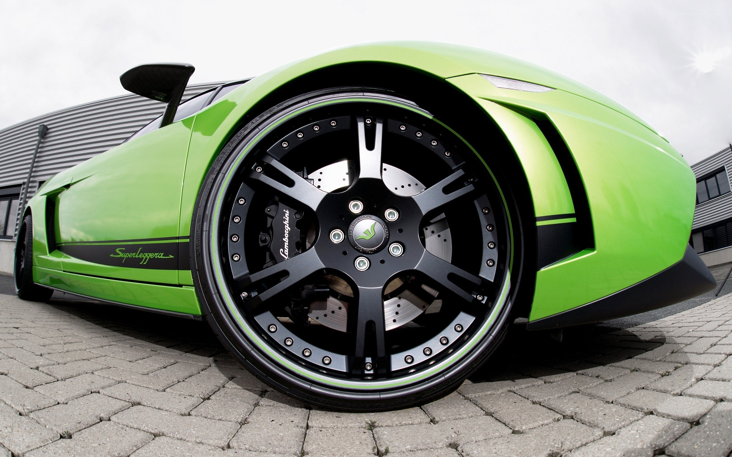 Green Lamborghini Superleggera