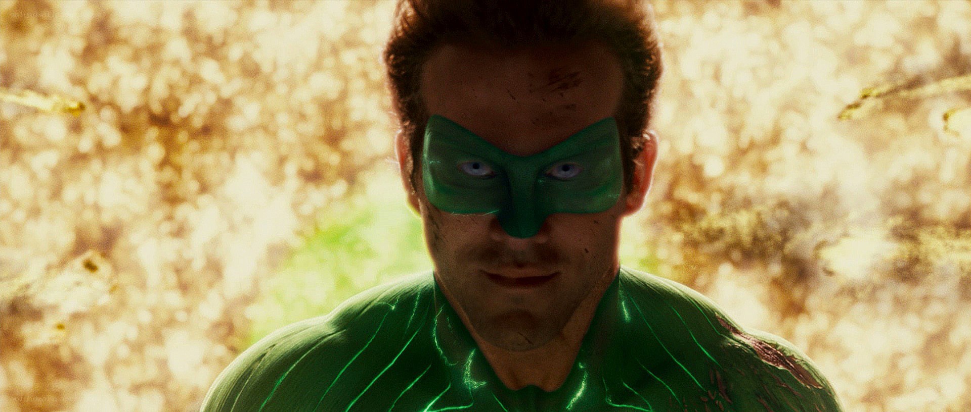 Green Lantern in battle