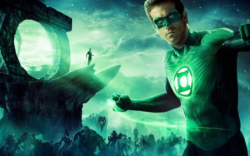 Green Lantern in Battle — Dramatic, Night