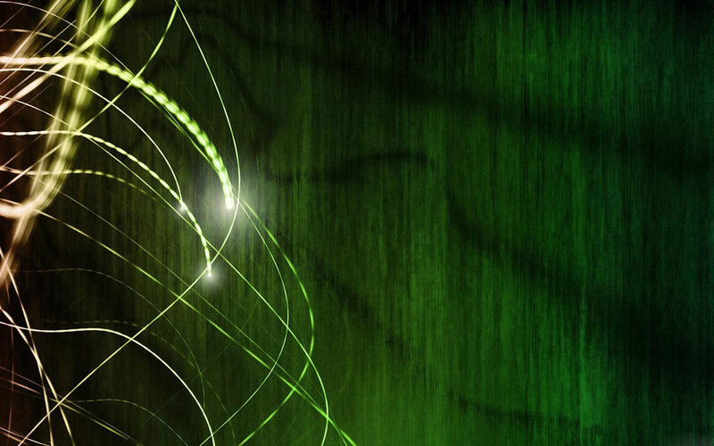 Green Light Streaks — Dynamic, Night