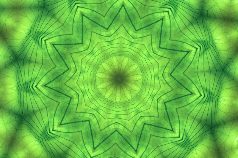 Green Mandala Pattern — Hypnotic