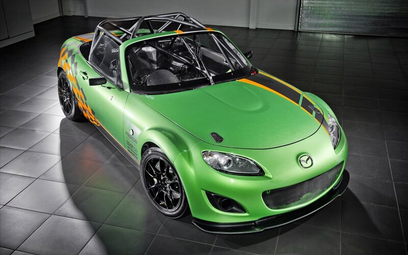Green Mazda MX-5 race car