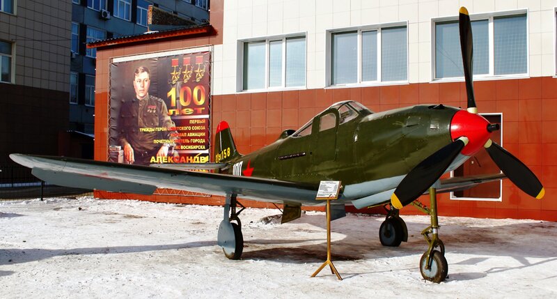 Green Military Airplane — Neutral, Winter