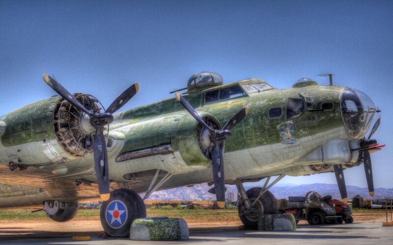 Green Military Bomber Plane