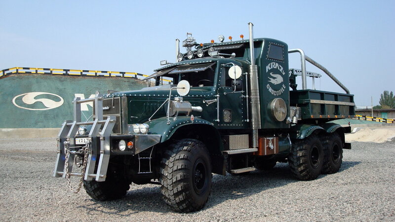 Green Military Truck — Neutral