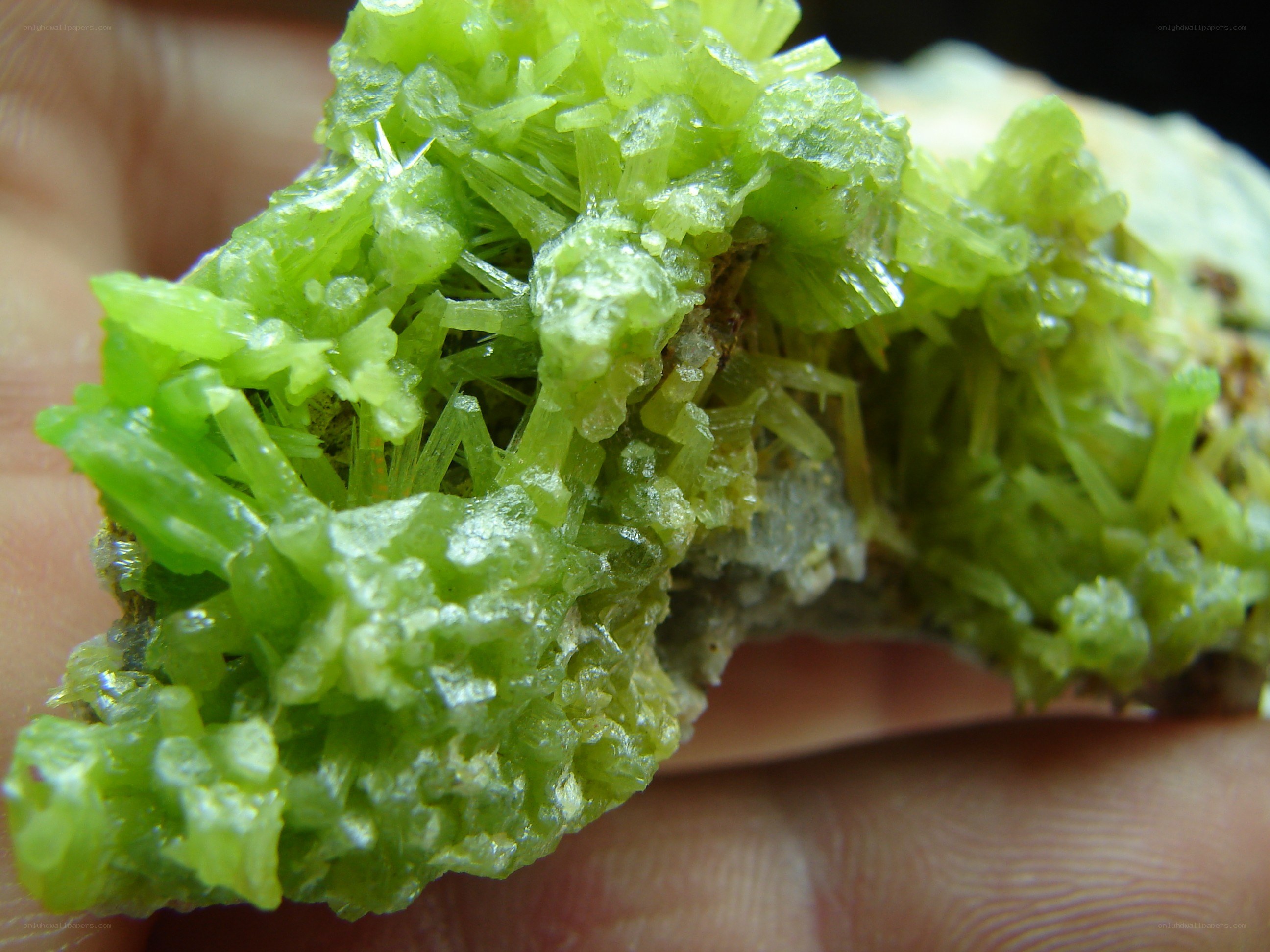 green mineral crystal cluster
