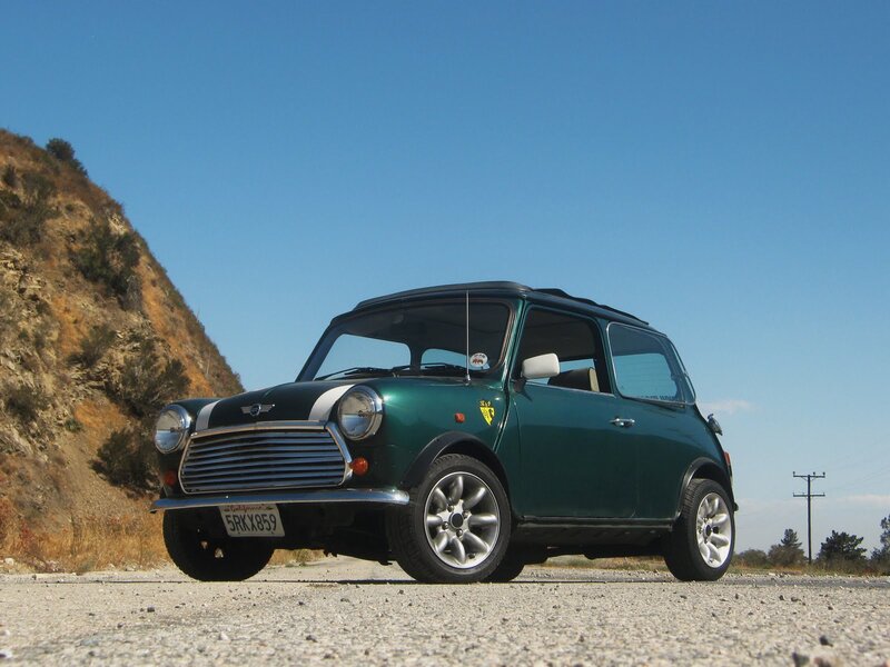 Green Mini Cooper Car — Serene
