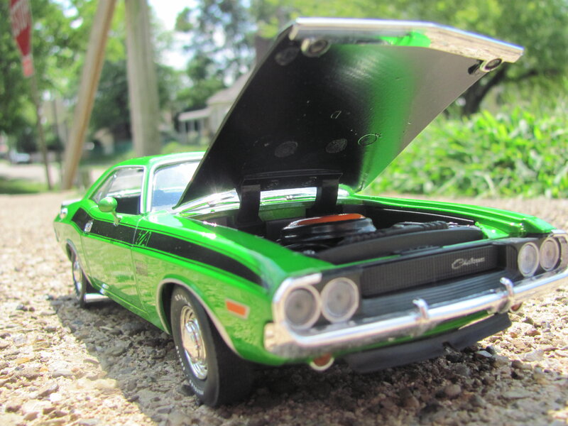 Green Model Car — Calm
