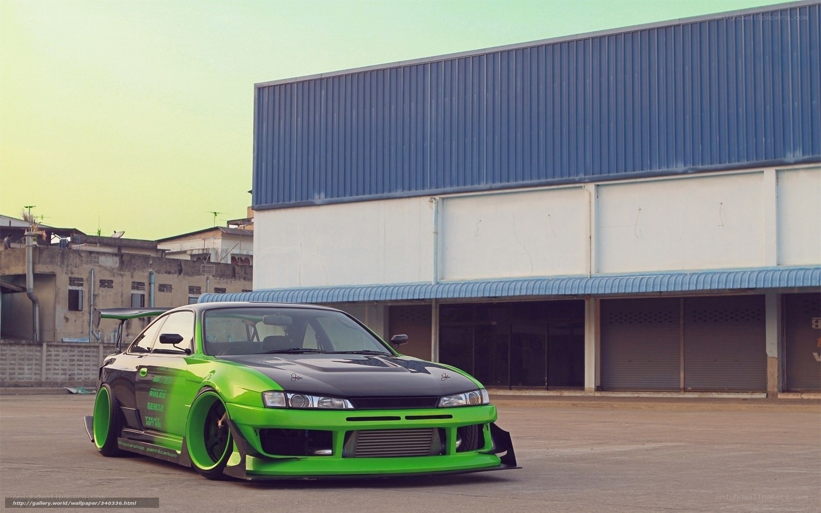 green modified drift car