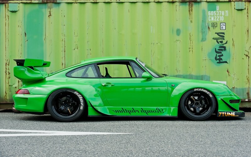 green modified porsche 911