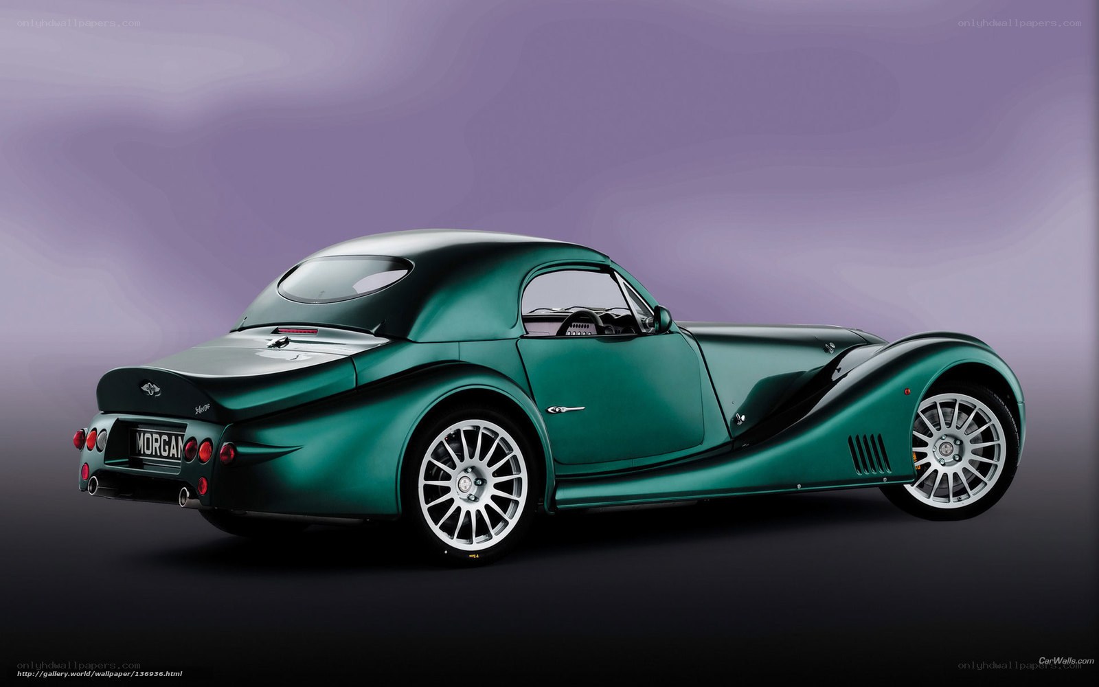 Green Morgan Aero 8 sports car