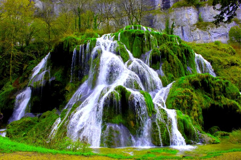 Green Mossy Waterfall — Serene, Spring
