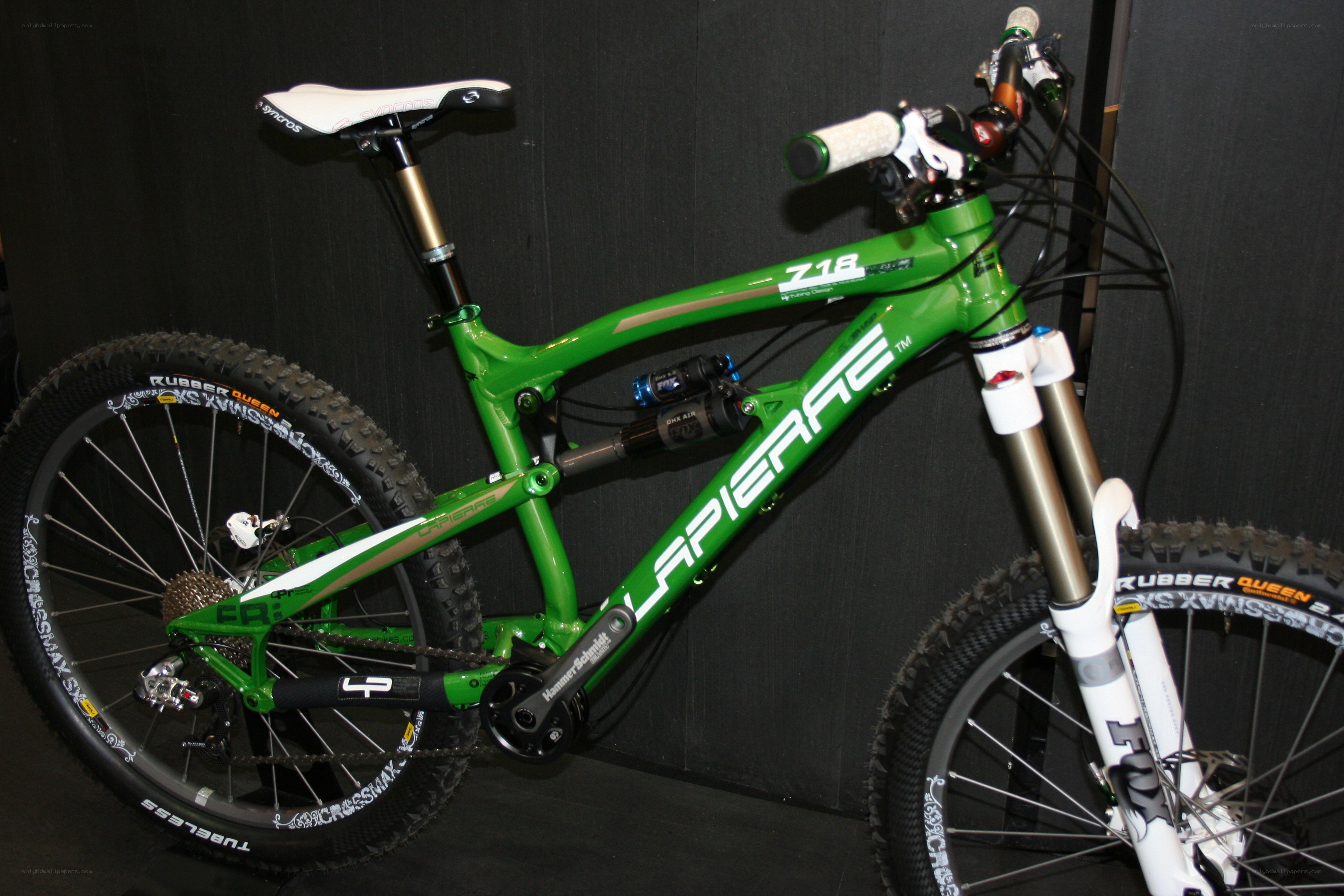 green mountain bike display