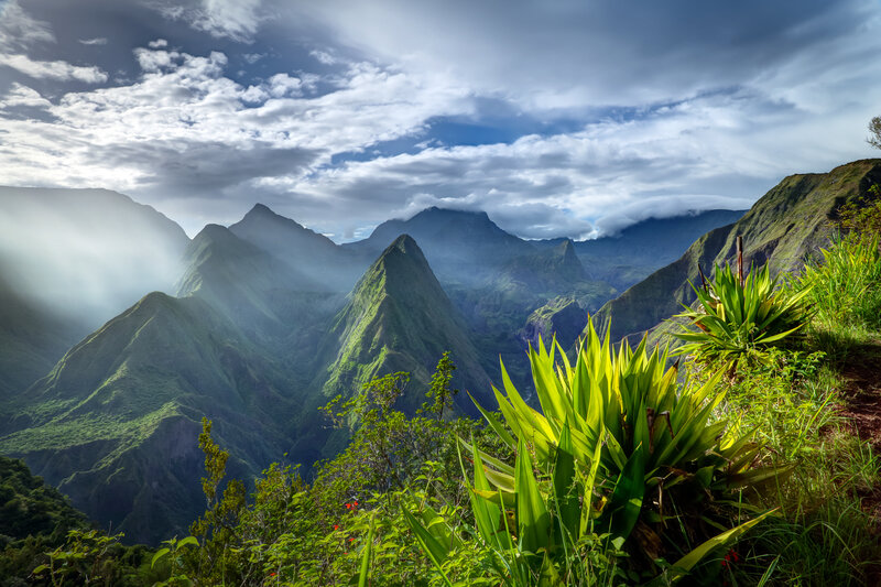 Green Mountain Peaks — Dramatic