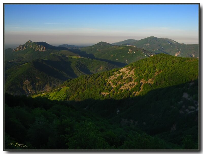 Green Mountain Range — Serene