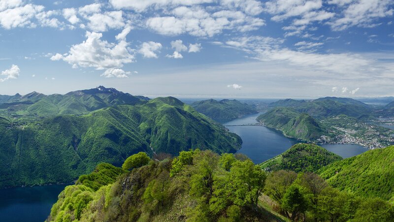 Green Mountains and Lake — Serene