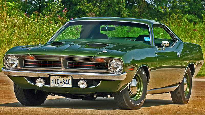 Green Muscle Car — Calm, Summer